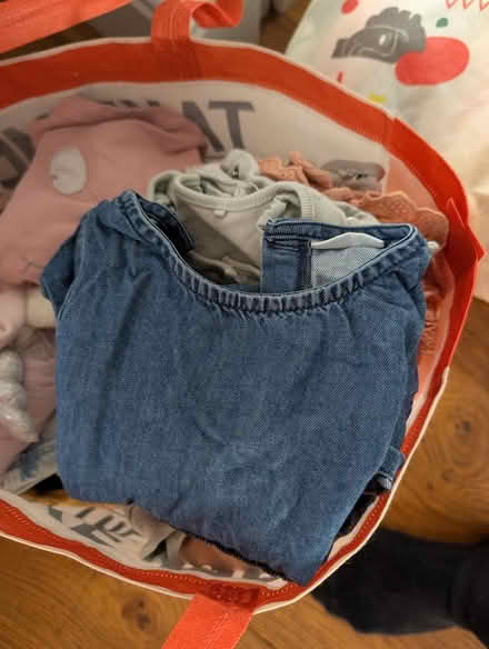 Photo of free 12mo-4yr girls clothes (NW11 Hampstead Garden Suburb) #1
