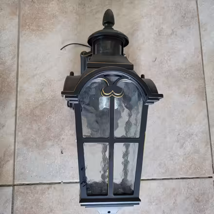 Photo of free Outdoor Light (Nassau County) #1