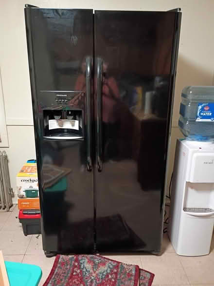 Photo of free Fridge, washer and dryer (Light guard drive medford) #4