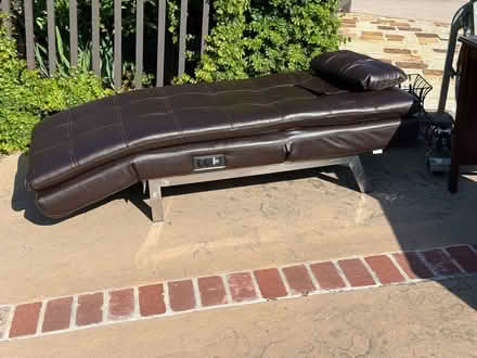 Photo of free Day bed (great condition) (Central Belmont) #2