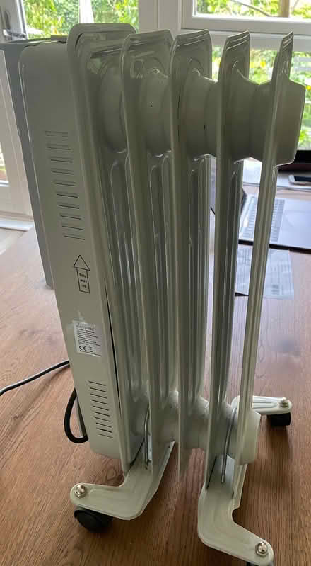 Photo of free Small oil filled electric radiator (Cholsey, OX10) #3