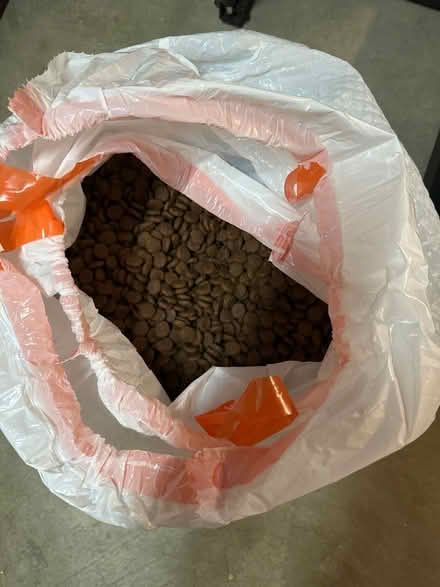Photo of free Dog food and treats (Torrance 90501 near Hull MS) #3