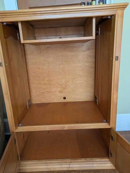 Photo of free Chest (Downtown Vero Park FL) #1