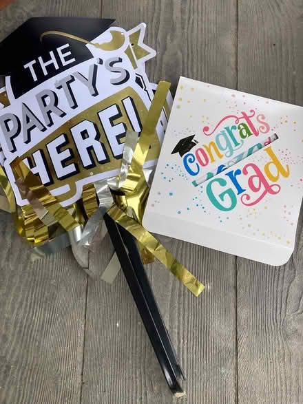 Photo of free Graduation signs and card box (Huntertown) #1