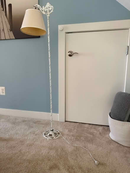 Photo of free Old plug in lamp (Silver Spring, Forest Glen NPS) #2