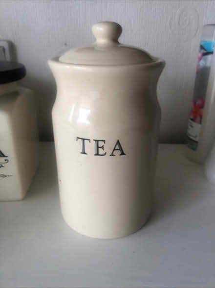 Photo of free Ceramic tea caddy (Cheshunt En8) #1