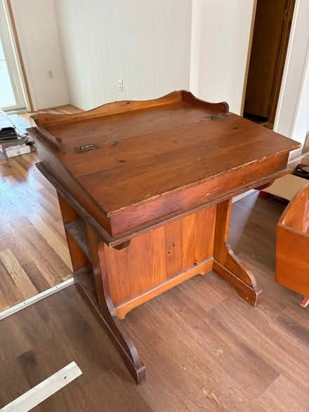 Photo of free Vintage desk (Beacon) #1