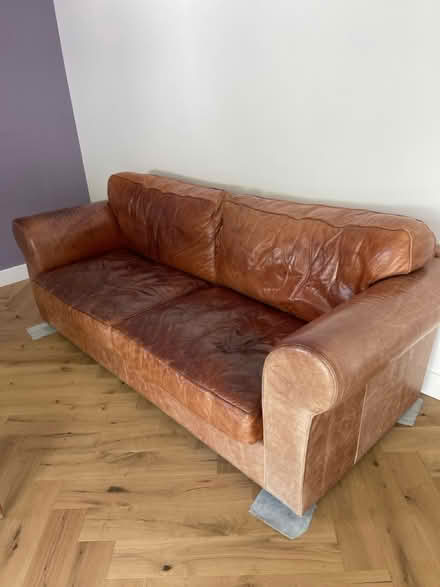 Photo of free 3 seater sofar (Royal Tunbridge Wells) #1
