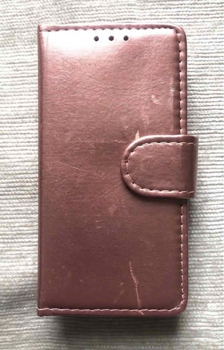 Photo of free Rose gold colour fold - over iphone 5, 5S case. (Great Harwood BB6) #3