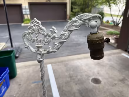 Photo of free Old plug in lamp (Silver Spring, Forest Glen NPS) #3