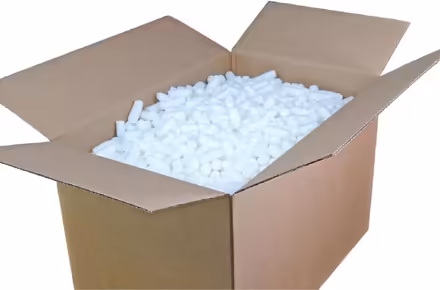 Photo of Large box with packaging peanuts (Dy9 0) #1