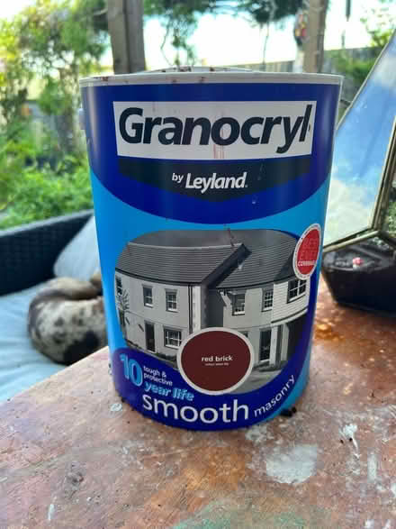 Photo of free House paint (Gobowen SY11) #1