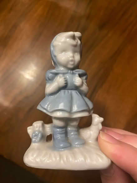 Photo of free little girl (BT9) #1