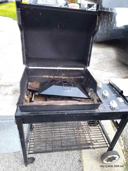 Photo of free Scrappers (grill) (Westmont) #2