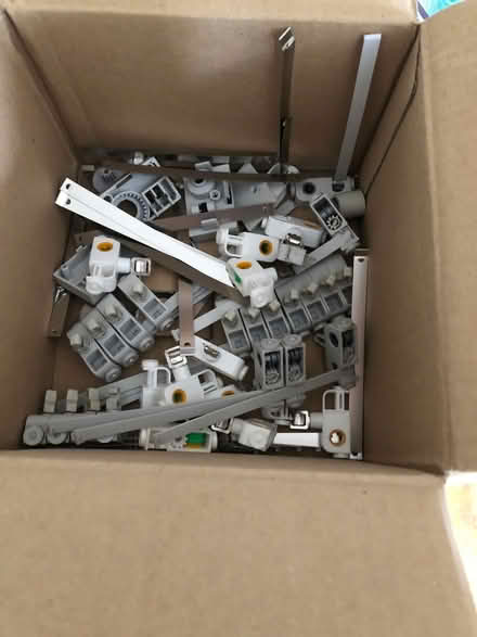 Photo of free Vertical blind carriers (IP1) #1