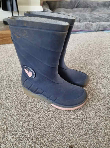 Photo of free Kids wellies flashing bottoms (EN6) #1