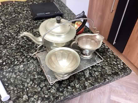 Photo of free Vintage teapot set (Waterlooville PO8) #1