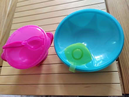 Photo of free Baby feeding bowls (North Tonbridge TN10) #1