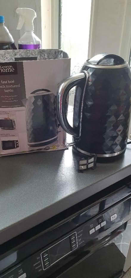 Photo of free Working Black kettle (Chaddesden DE21) #1