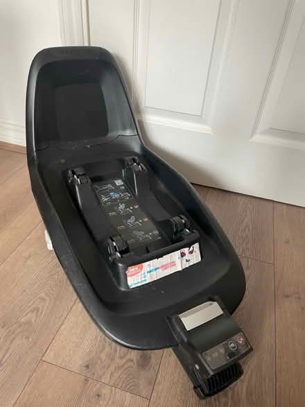 Photo of free Maxi Cosi 2way family Isofix base (Spondon) #1