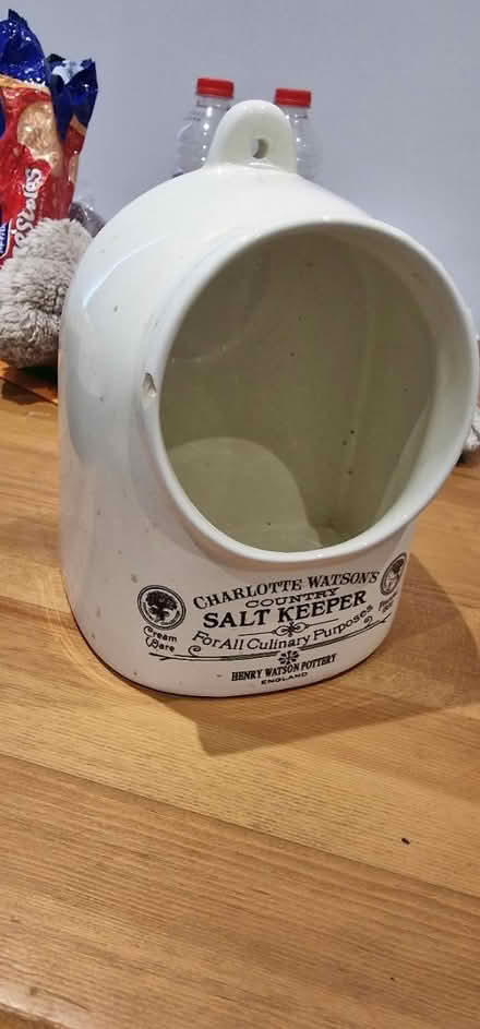 Photo of free Oil flask and salt keeper (HU8 james reckitt) #3