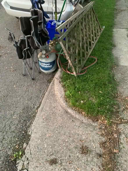 Photo of free Curb Alert (Shroyer Park) #3