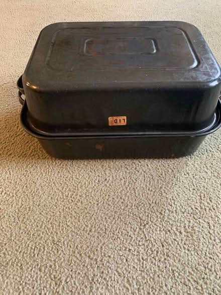 Photo of free Large Turkey Roaster (Glenarden) #1