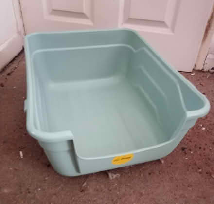 Photo of free Large, high sided cat litter tray (Edgware HA8) #1
