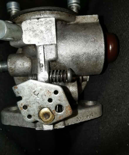Photo of Carburettor/fuel tank (Hanworth RG12) #3