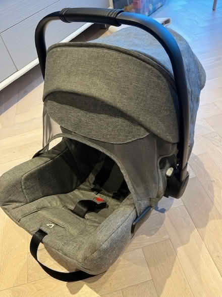 Photo of free Baby car seat (Hackney E8) #4