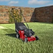 Photo of a working petrol lawnmower (L25 Woolton) #1
