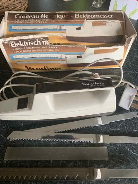 Photo of free Electric Carving Knife (Alton GU34) #1