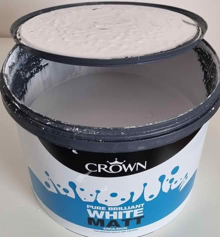 Photo of free Crown Pure Brilliant White paint (Bowerdean, HP13) #1