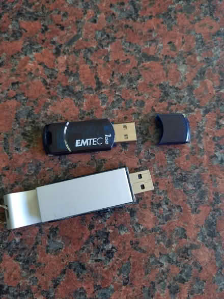 Photo of free Usb drives (Staplehurst TN12) #1