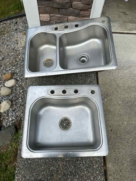 Photo of free Stainless steel sinks (Geneva. Parkstone neighborhood) #3