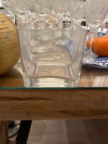 Photo of free short square glass vase (Golden Triangle) #1