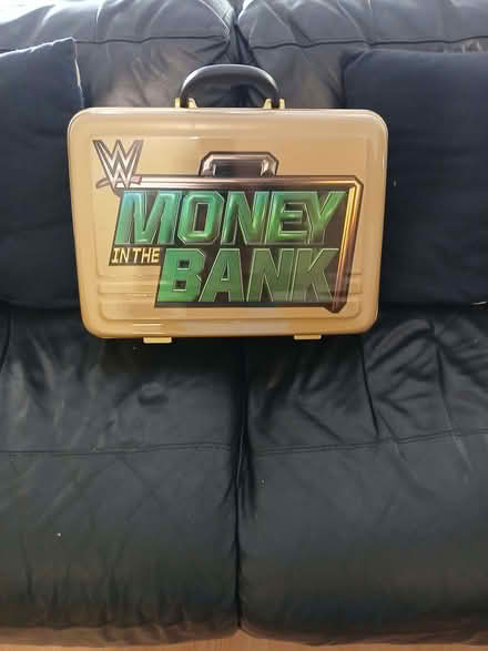 Photo of free Kids WWE "Money in the bank" Toy briefcase. (Springburn G21) #1
