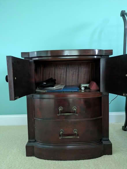 Photo of free Two Mahogany nightstands (Rt 100/113 Exton Pa) #1