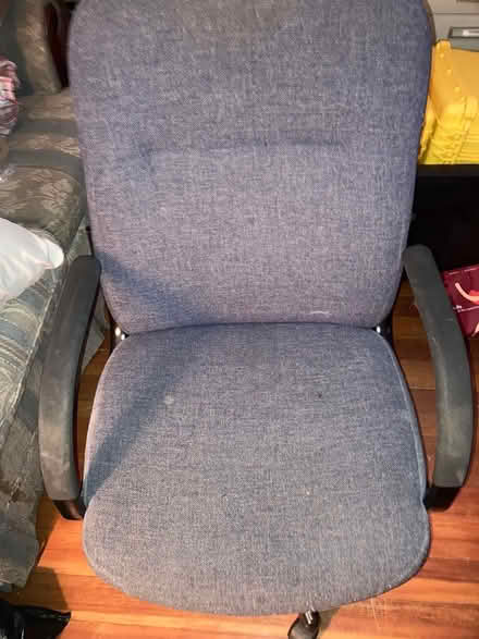 Photo of free Desk/office chairs (East Arlington) #1