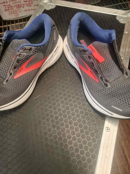 Photo of free Women's Brooks Ghost trainers size 7 (Marsh LA1) #1