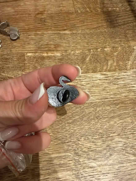 Photo of free Swan pin brooch (Newbury Park IG2) #2