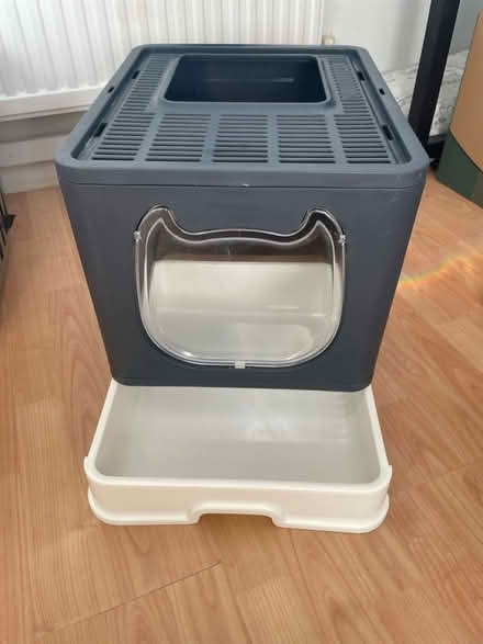 Photo of free Cute Cat Litter box (Kirkintilloch G66) #2