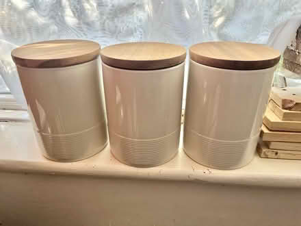 Photo of free White jars (Stirchley) #1