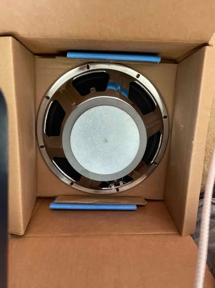 Photo of free Guitar amplifier speaker 12 inches (DA4) #2