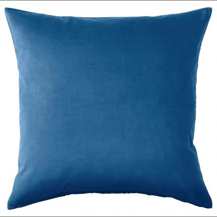 Photo of Throw cushions & inserts (L5L 5P5) #3