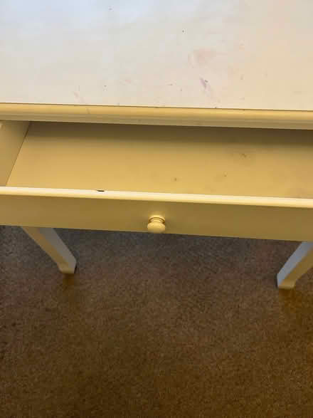 Photo of free White dressing table with mirror (Knaresborough HG5) #3