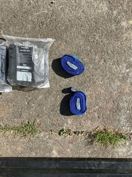 Photo of free Thule roof rack (Shawlands G41) #2