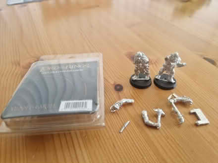 Photo of free Lord of the rings mini figures (SE10) #1