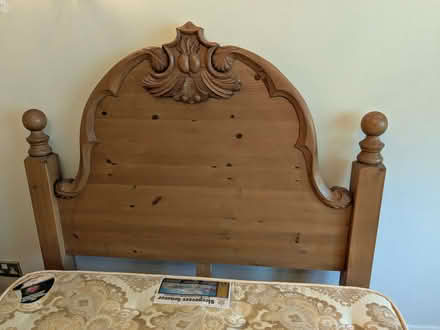 Photo of free 4'6" divan and frame (Bedmond WD4) #2
