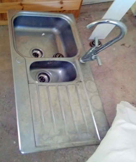 Photo of free Small double kitchen sink (Checkley HR1) #1